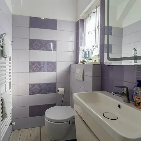 Nora In - Haus Fuer 4 Personen