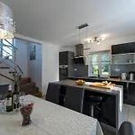 Nora In - Haus Fuer 4 Personen *