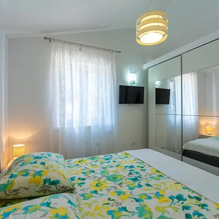 Nora In - Haus Fuer 4 Personen