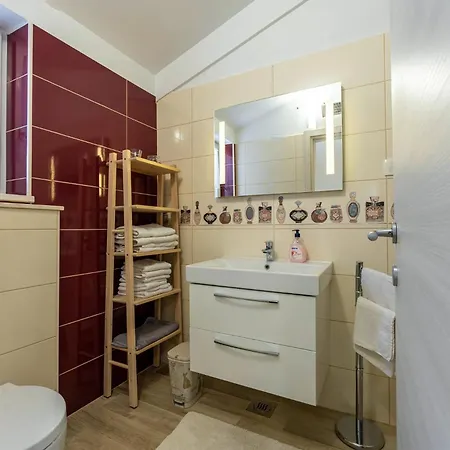 Vila Nora In - Haus Fuer 4 Personen Kršan
